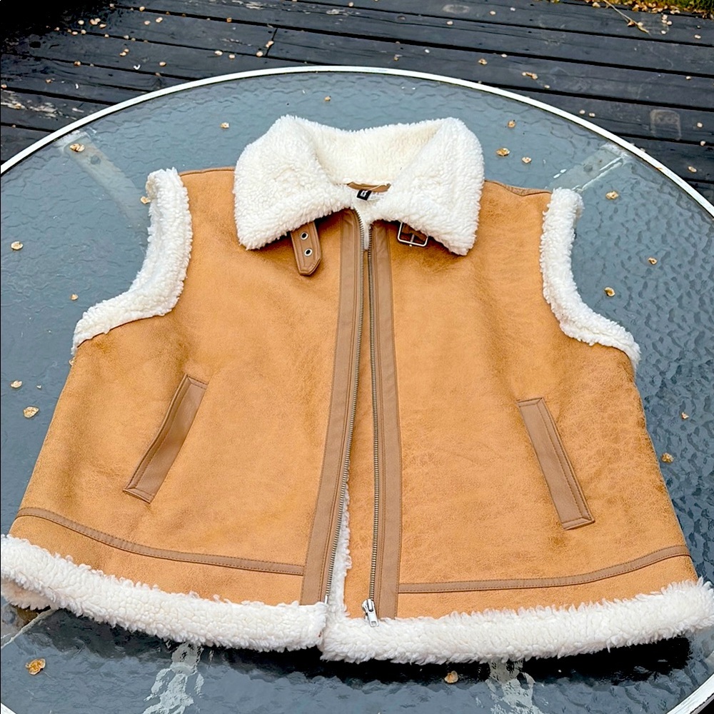 Cozy Girl Era Vest – Size L